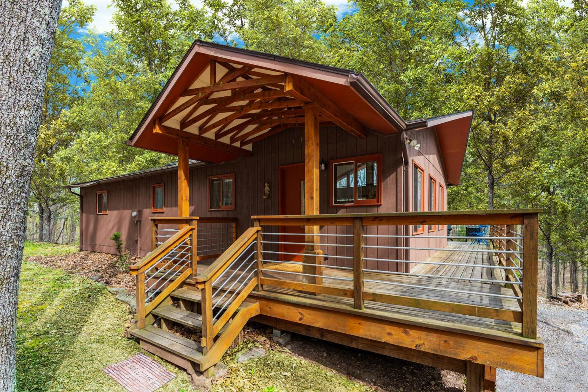 Chalet W Hot Tub, Large Deck, Grill, & Fast Wifi Berkeley Springs Exteriér fotografie